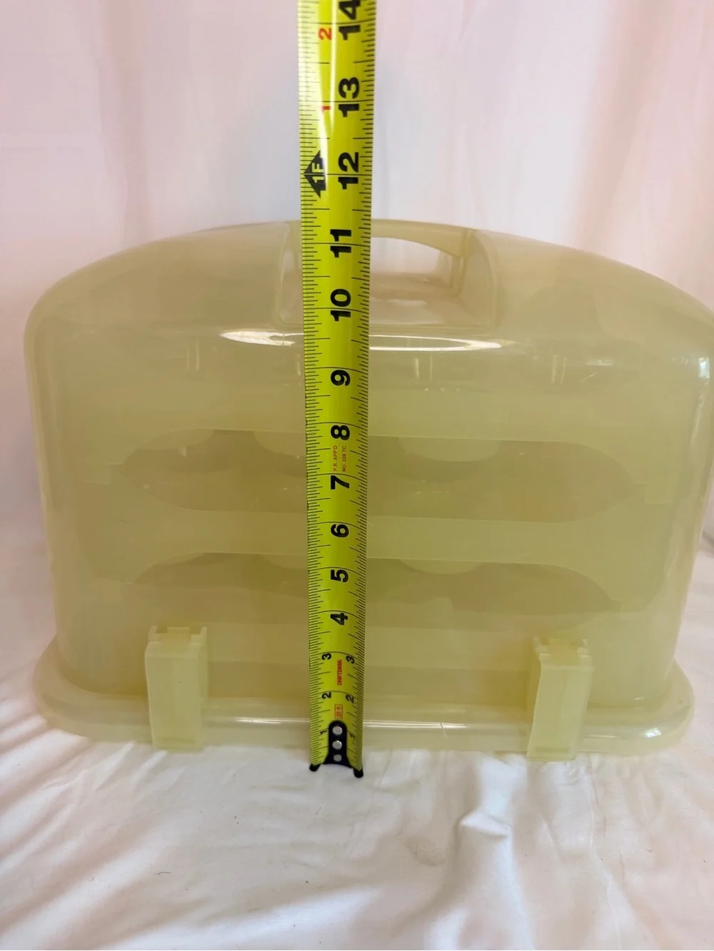 Stackable Yellow Plastic Cup Cake/Dessert Carrier with Handle